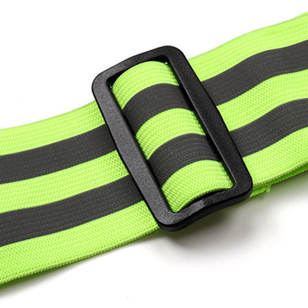 調整可能な反射ベルト、高視認性安全装備、ストレッチニット生地 - Running Visibility Gear のレビューと価格